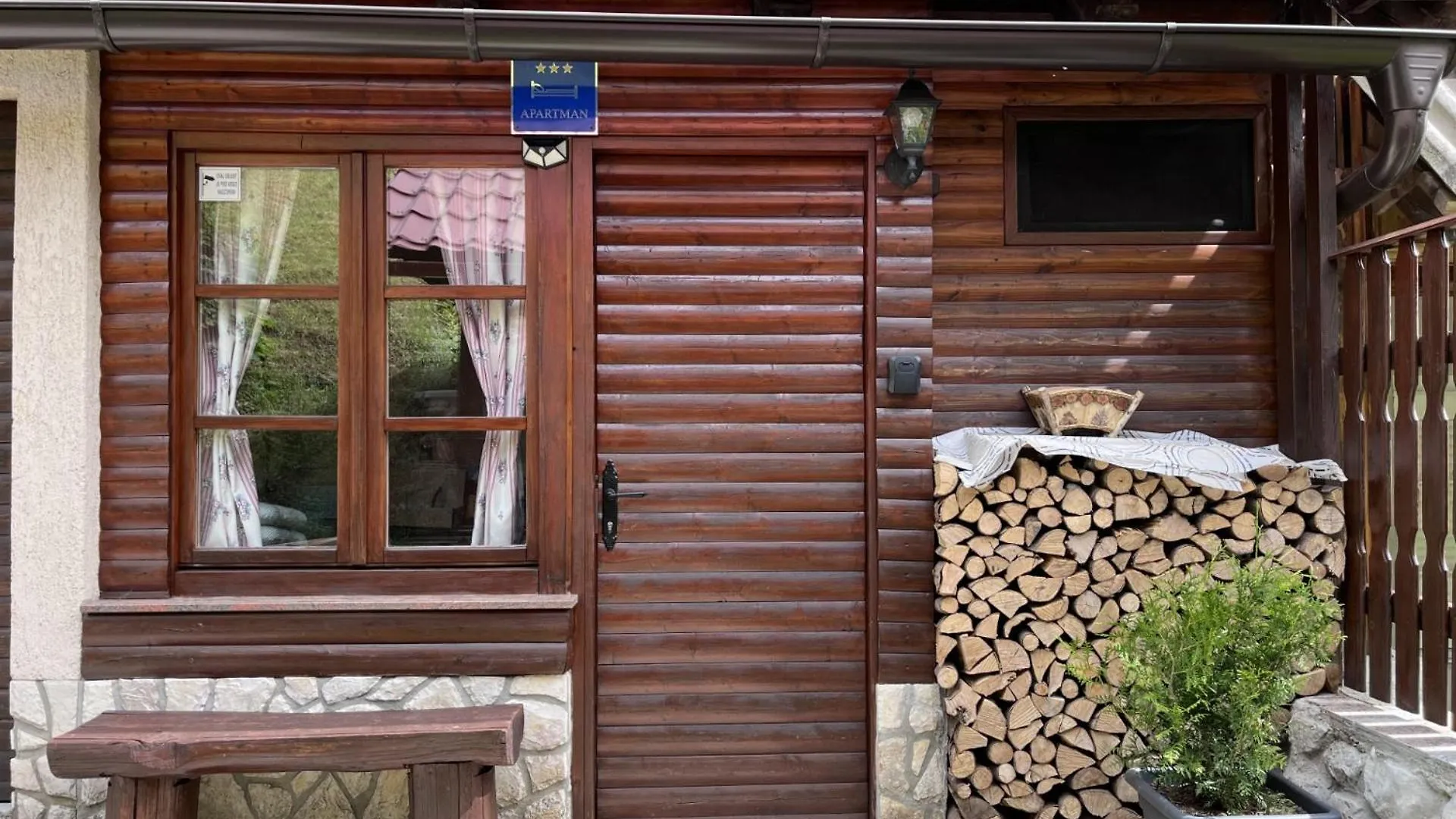 Apartman Osoj Mrzla Vodica Croatia